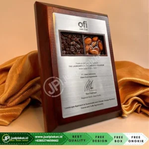 Plakat Kayu Custom Ucapan Terima Kasih Perusahaan PT Olam Indonesia