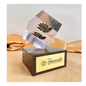 Plakat Resin Custom Padmananta Shia Cutoms Awards