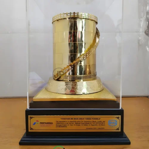 Souvenir Miniatur - Kilang Pertamina