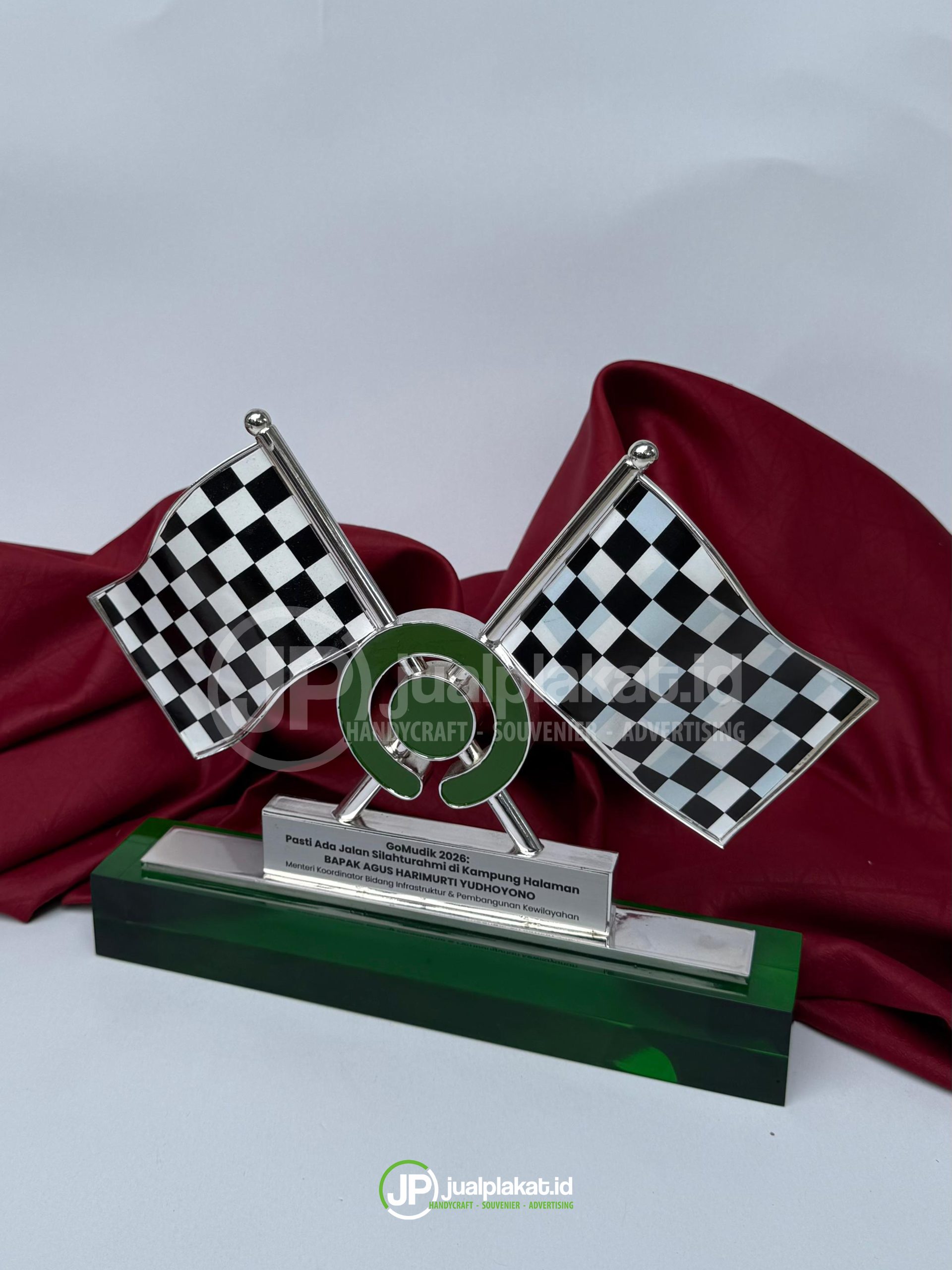 Plakat Miniatur Logam Eksklusif - Desain Double Checkered Flag Silver Chrome