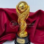 Piala Bergilir Basket Premium – Timah Sepuh Emas Custom
