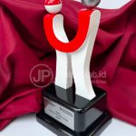 Plakat / Trophy Custom Resin Fiber 3D Premium – Desain Eksklusif & Modern