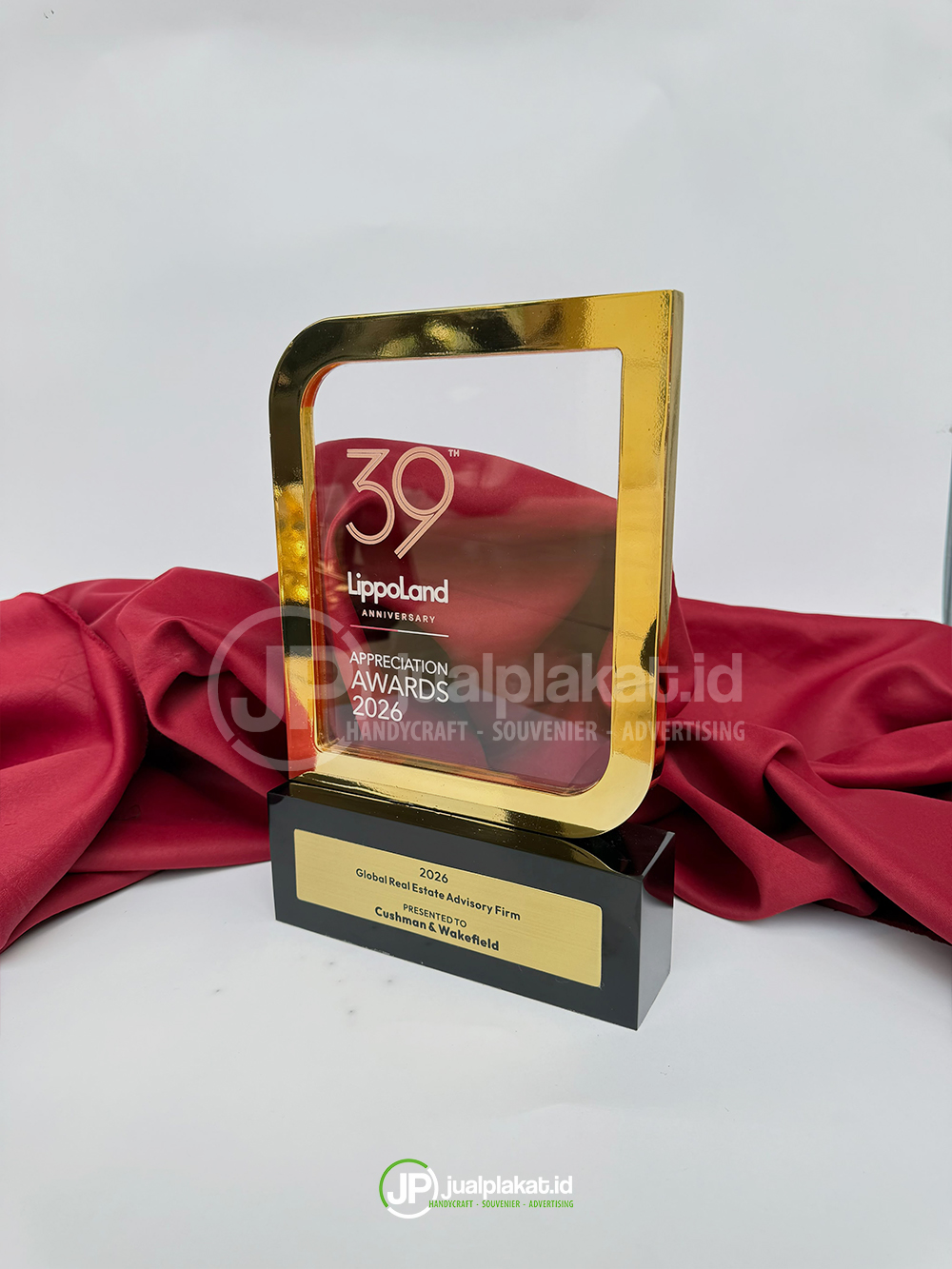 Plakat Akrilik Premium Frame Gold & Dudukan Resin Hitam
