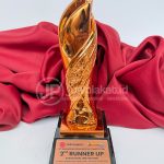 Trofi Penghargaan Timah Sepuh Emas Desain Kobaran Api Eksklusif (Custom Pertapindo)