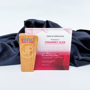 Plakat Akrilik Premium Kombinasi Kayu Solid (Token of Appreciation