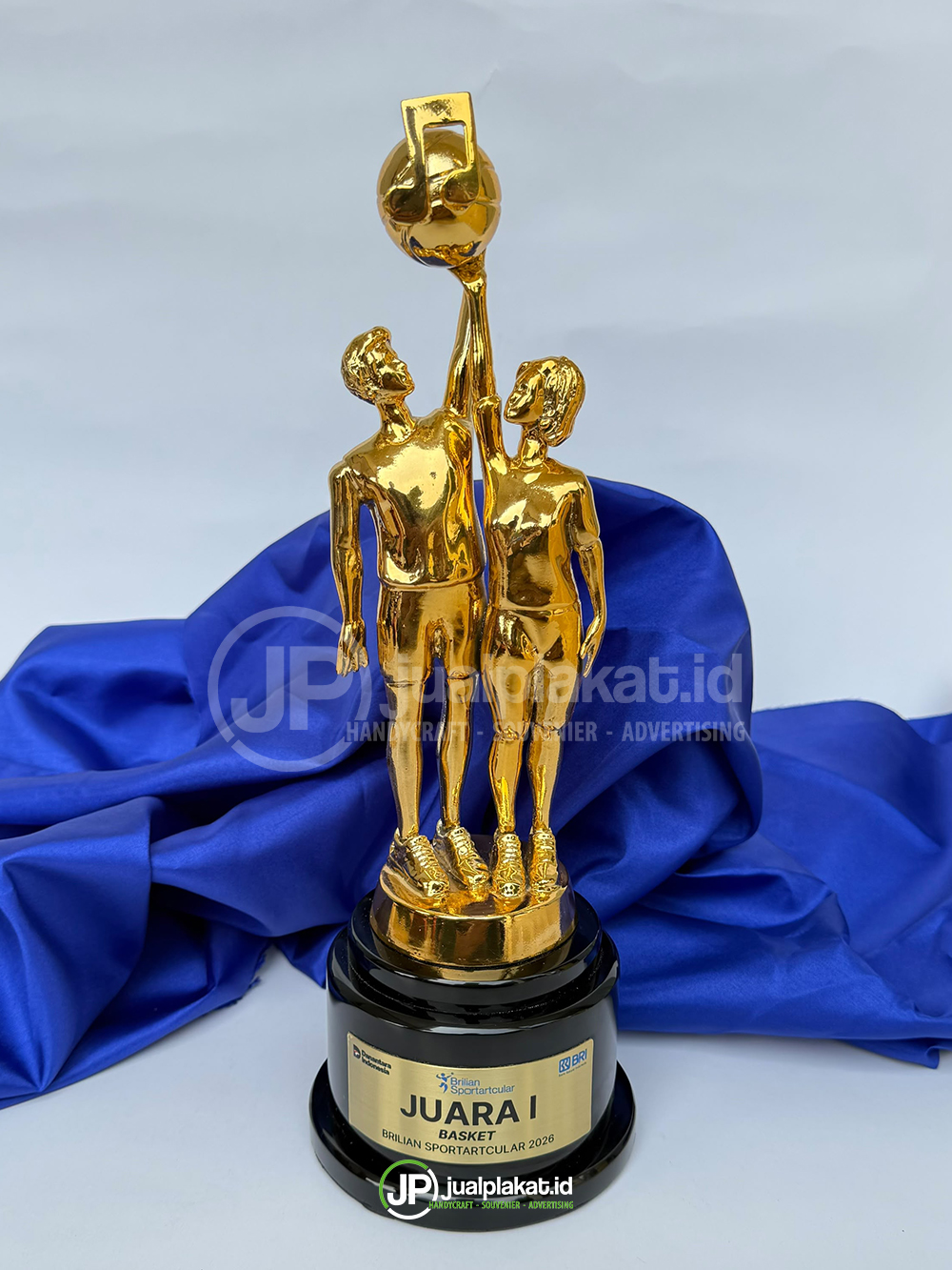Trophy Basket Eksklusif Bahan Timah Sepuh emas(Brilian Sportartcular)