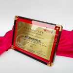 Plakat Sertifikat RSUD BANTEN Premium Kayu & Plat Kuningan Custom – Award Eksklusif