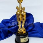 Trophy Basket Eksklusif Bahan Timah Sepuh emas(Brilian Sportartcular)