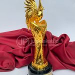 Piala Trofi Timah Sepuh Emas Eksklusif – Desain Burung Phoenix / Garuda (Custom Penghargaan & Kompetisi)