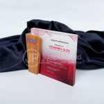 Plakat Akrilik Premium Kombinasi Kayu Solid (Token of Appreciation