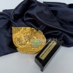 Plakat Gunungan 3D Relief Emas Eksklusif – Kementerian Kesehatan RI (Kemenkes)
